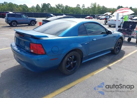 2000 Ford Mustang z USA, uszkodzony, nr VIN 1FAFP4046YF113353